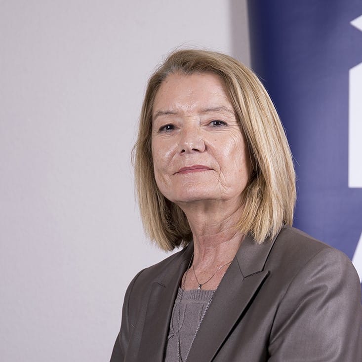 Dª ANA LÓPEZ CAPARRÓS